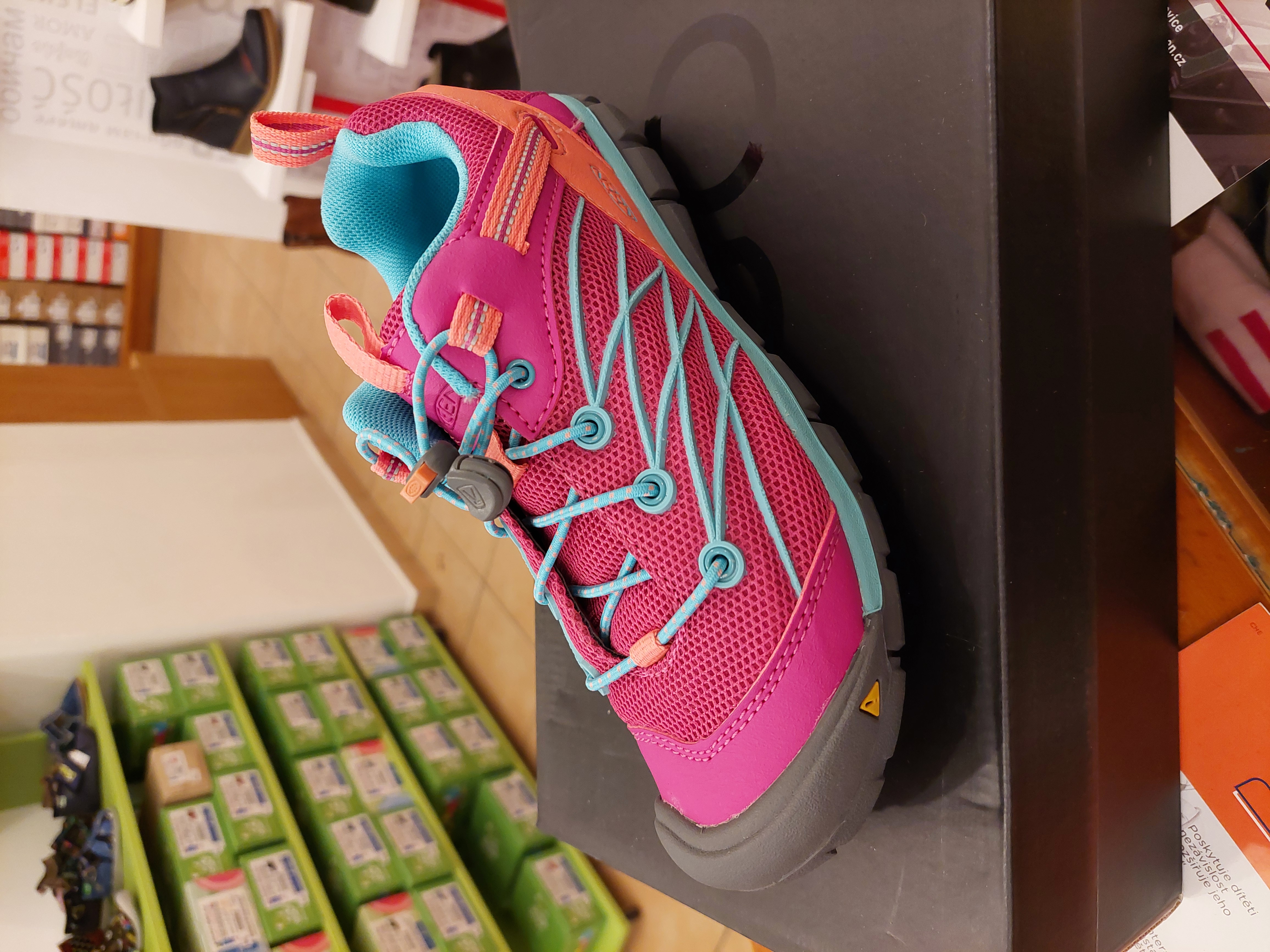 Keen 1014445 fuxia/blu