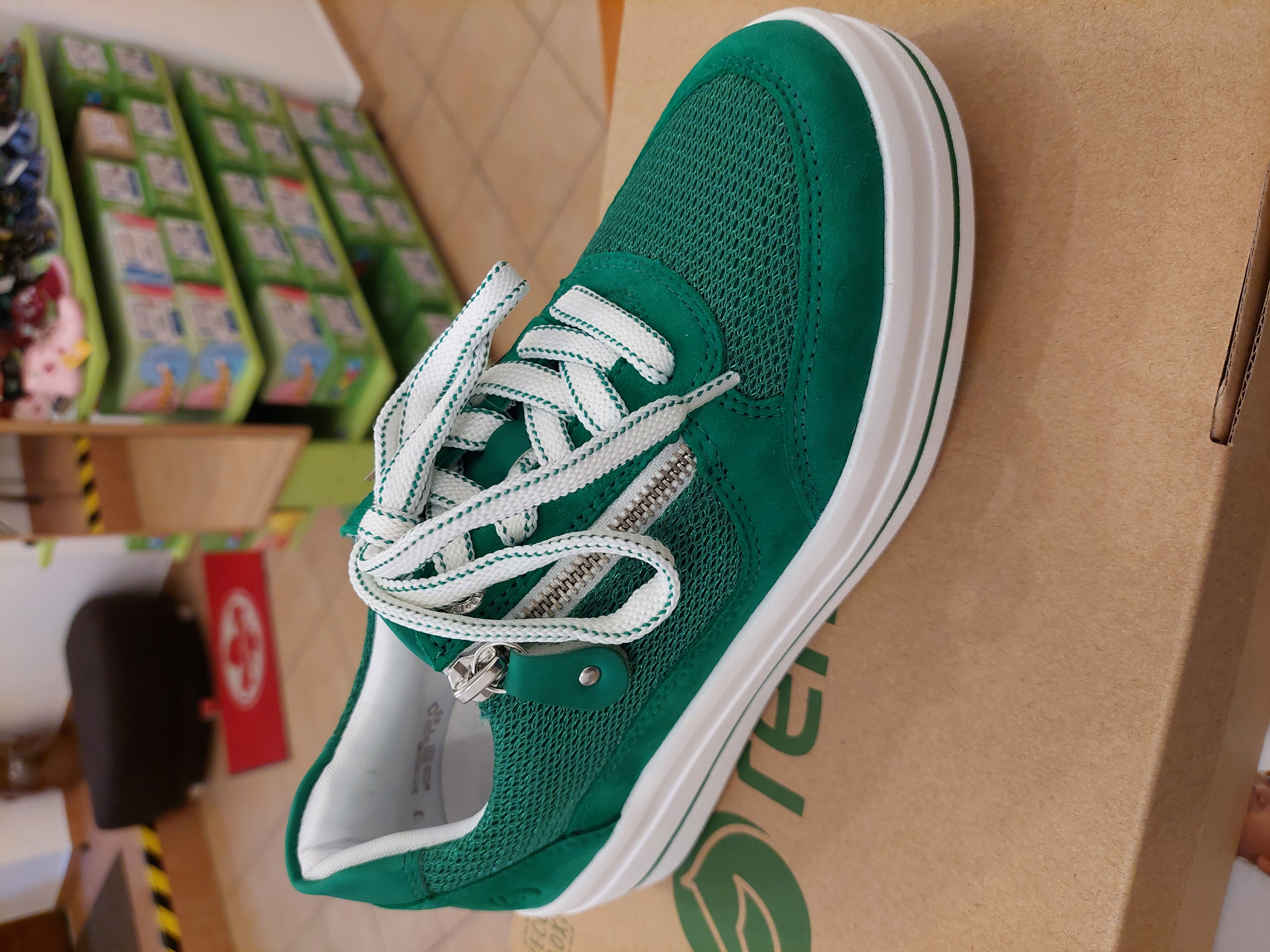 Remonte D1C04-52 green