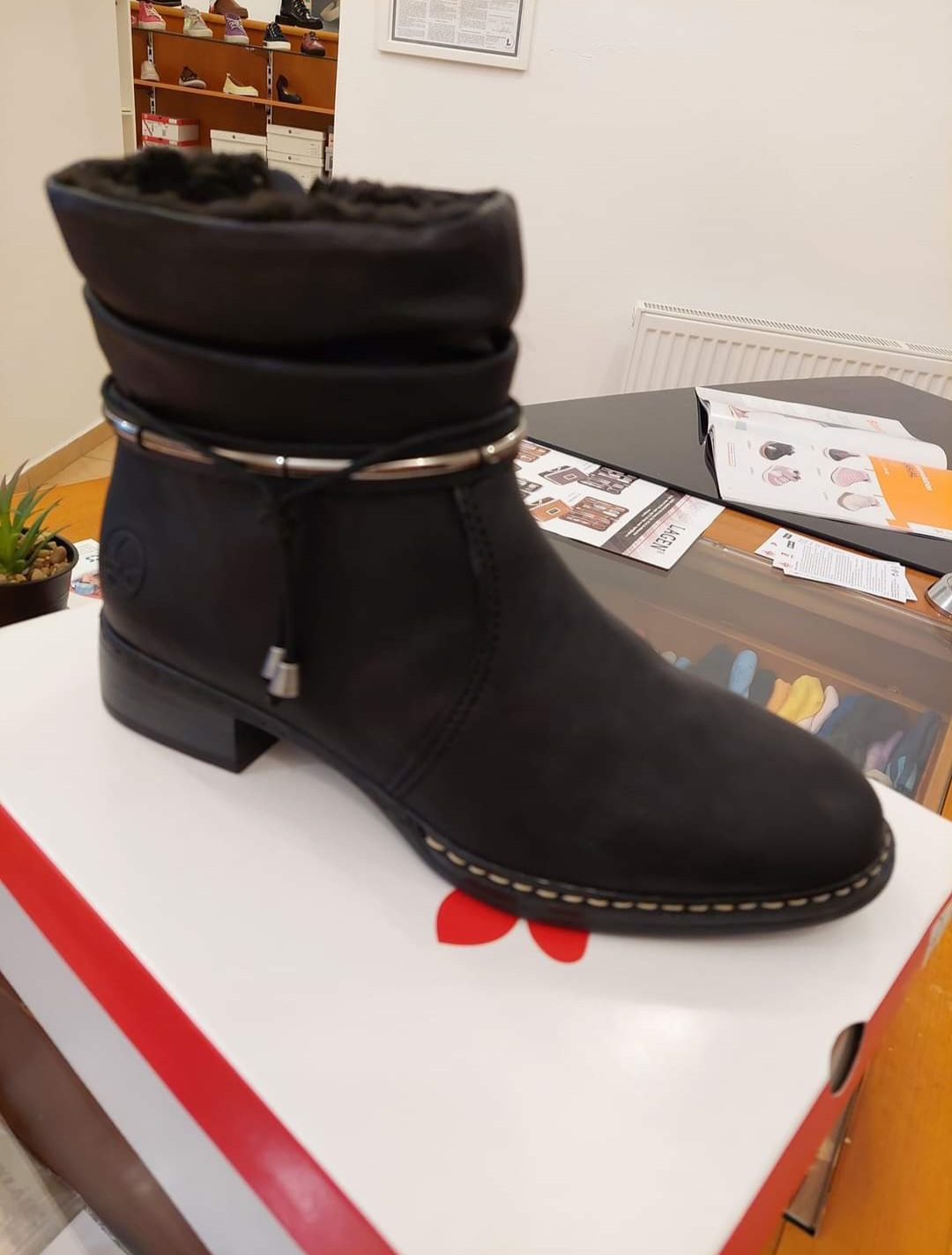 Rieker 73456-00 black