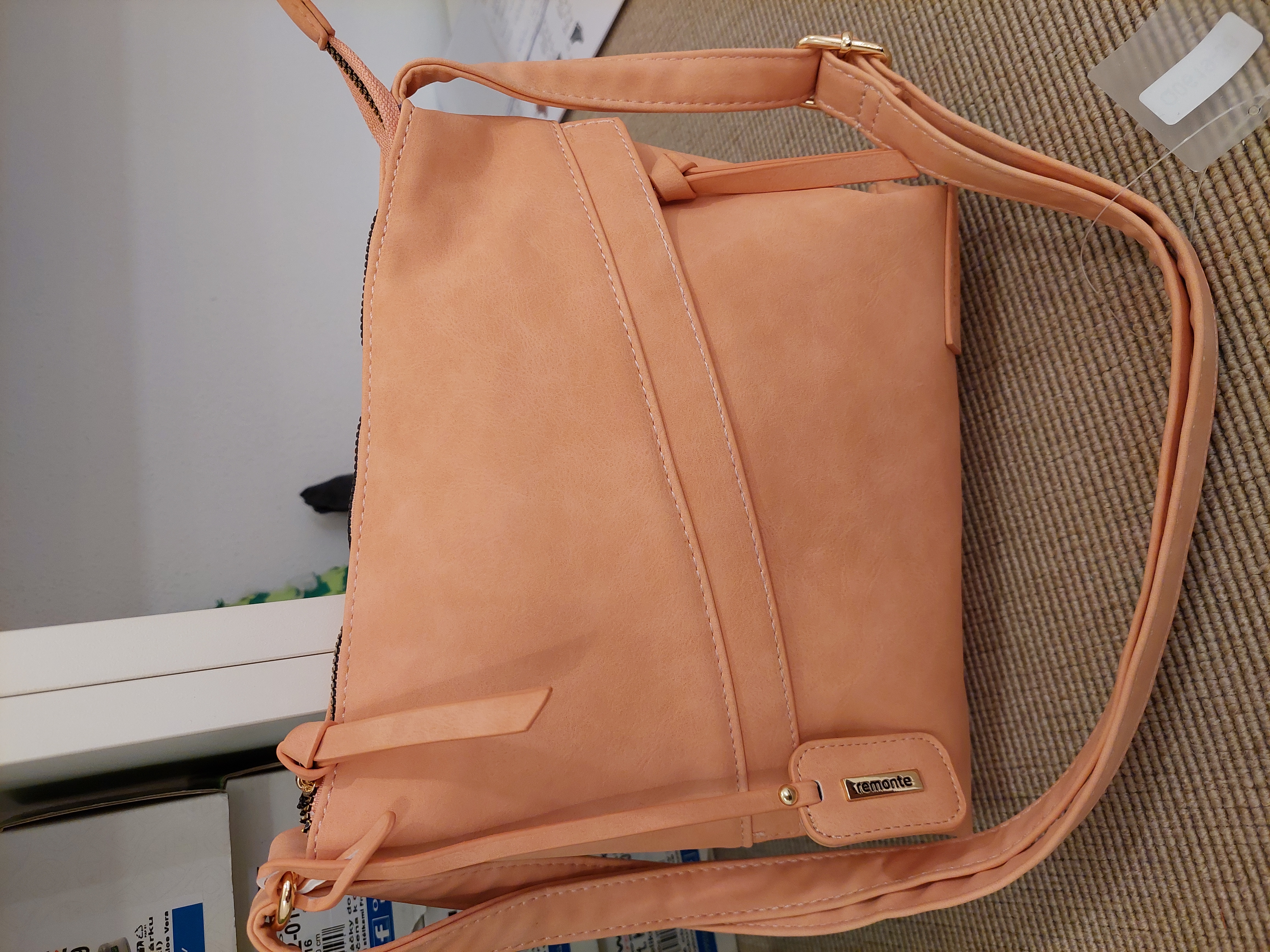 Remonte Q0619-38 aprikot