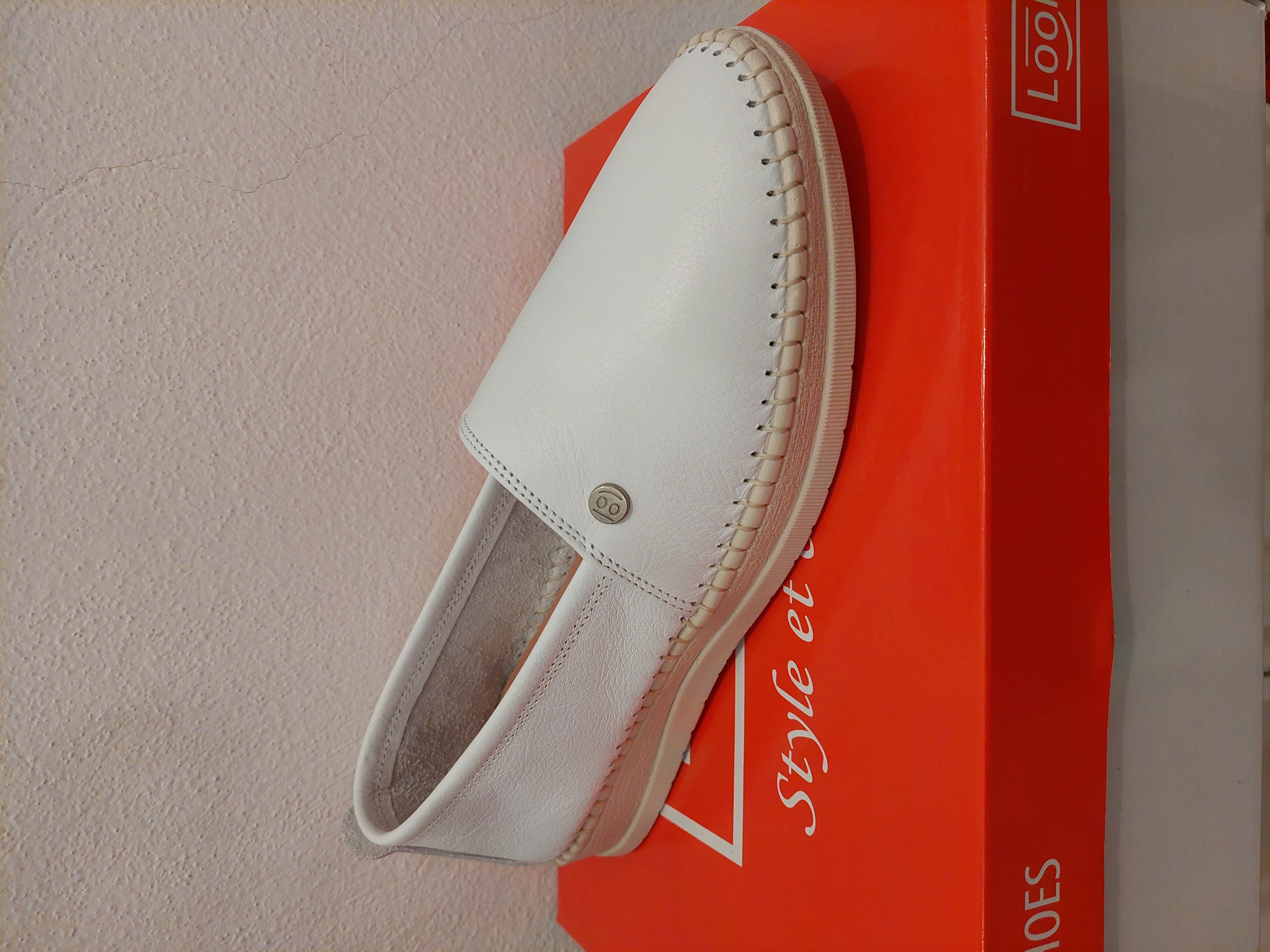 Looke Pascaline white